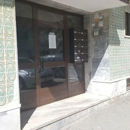 民宿 Casa Contour 塞图巴尔