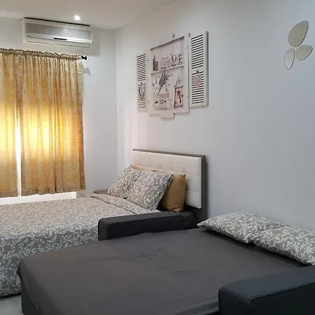 Casa Contour 塞图巴尔